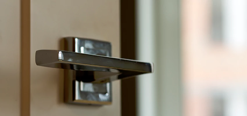 Door Lever Knob Repair in Quartz Hill, California