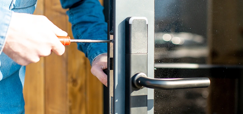 Aluminium Door Lock Replacement in Quartz Hill, California