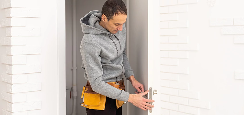 Nighttime Locksmith Near Me in Quartz Hill, CA